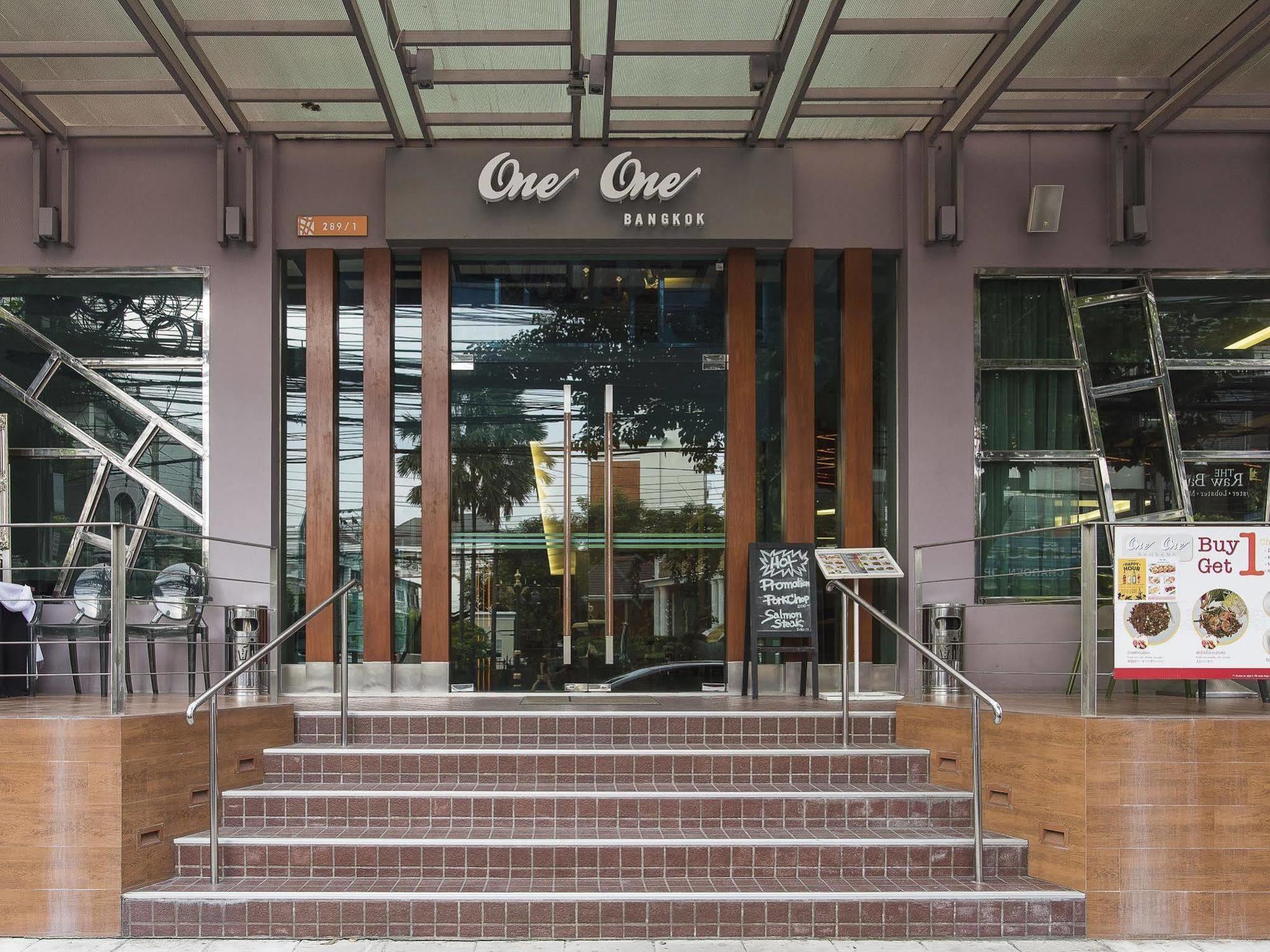 One One Bangkok Hotel Exterior foto